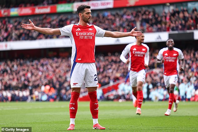 Mikel Merino postigao je svoj šesti gol u sezoni kako bi Arsenal donio vodstvo nakon 20 minuta