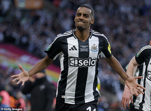 Isak je postigao drugi gol Newcastlea u njihovom trijumfu Carabao Cupa nad Liverpoolom na Wembleyju