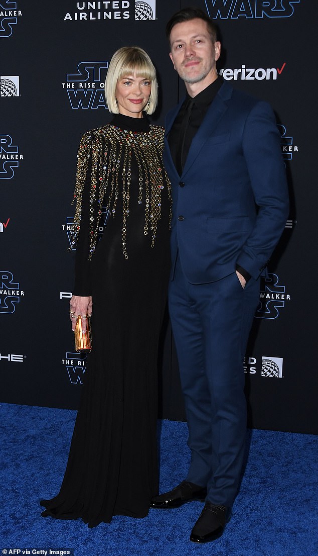 Bivši par u početku se vjenčao 2007. godine u parku i dvorcu sa sjedištem u Los Angelesu. Na slici krajem 2019. u LA -u