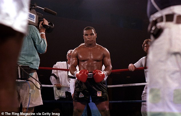 Tyson je bio na vrhuncu svojih moći tijekom kasnih 1980 -ih i bio je najveći naziv u boksu