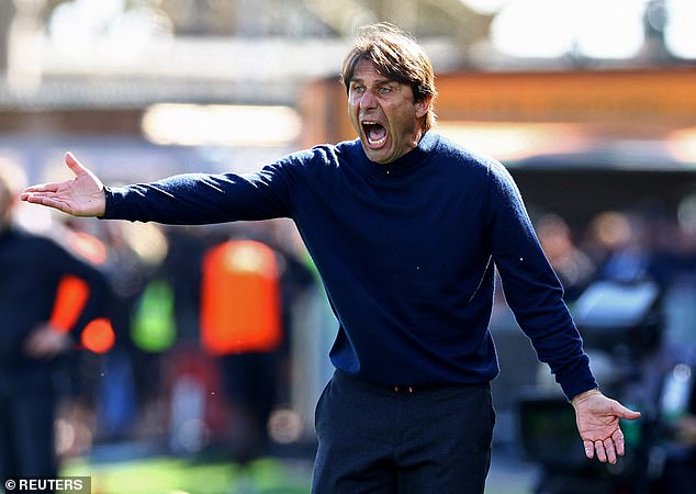Conte inzistira na tome da njegov tim pretjerano iznosi ove sezone, a pobjeda naslova još uvijek je velika mogućnost
