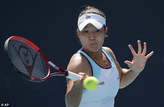 Raducanu je u pravim setovima pobijedio japansku divljemcarda Sayaka Ishi da zatraži svoju prvu pobjedu u Miami Open