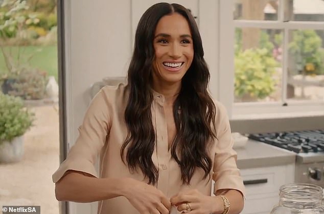 Pismo je bilo kao odgovor na video Hirsch napravljen u kojem je izrazila strah za Meghan uoči objavljivanja svoje serije Netflix 's ljubavlju, Meghan'