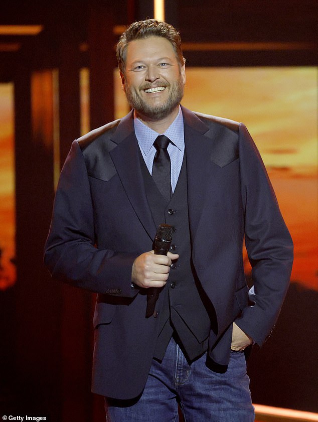 Među nastupima je bio i duet Garth Brooks i Trisha Yearwood u čast Georgeu Jonesu i Tammy Wynette i počast Dolly Parton od Reba McEntire i Carrie Underwood