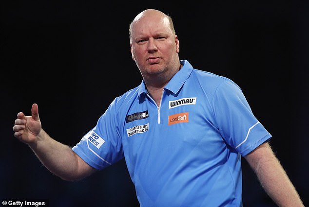 Njegov blizak prijatelj, Vicent van der Voort (na slici), otkrio je da se Van Gerwen bavi zdravstvenim problemom više od dva mjeseca