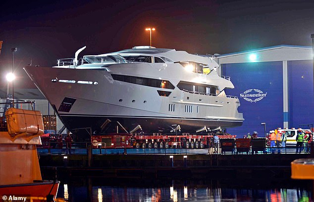 Jordan je posjedovao najveću jahtu Sunseeker ikad izgrađenu koja mu je vratila ogromnih 32 milijuna funti