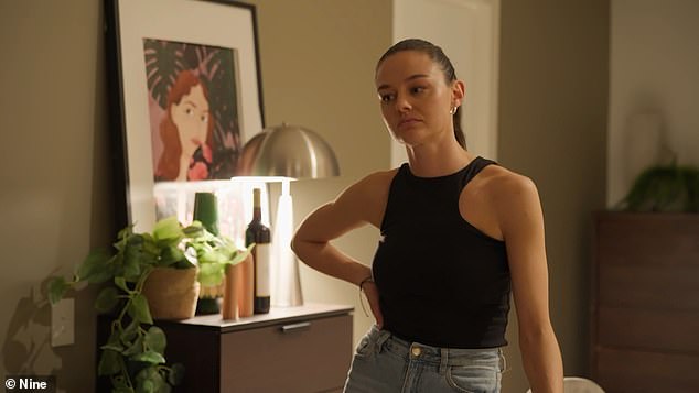 Na pitanje je li Veronica dobila loše uređivanje, Eliot se nije suzdržavao. 