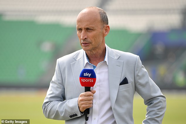 Anderson vjeruje da je njegov prvi kapetan Engleske Nasser Hussain bio njegov najveći utjecaj u karijeri