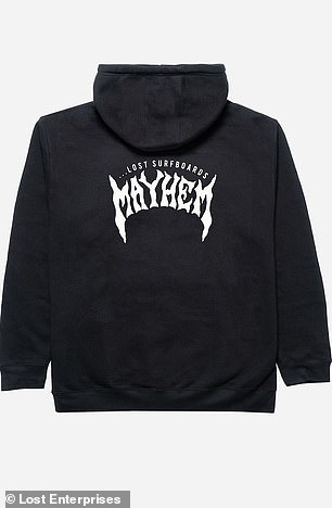 U svojoj parnici tvrtka za surfanje tvrdi način na koji je stilizirala riječ za svoj logotip (na slici) bila je gotovo identična načinu na koji je Gaga to učinila za svoj album