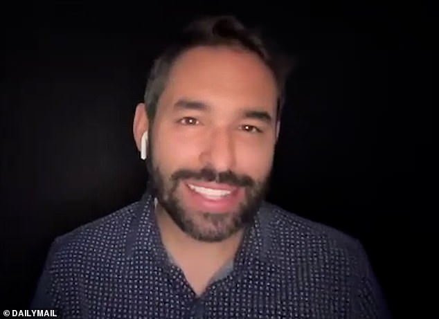 To dolazi tek nakon što je redatelj, pisac i producent Steven LaMorte priznao da je uvijek znao da želi da jedan od rekvizita bude divovski penis