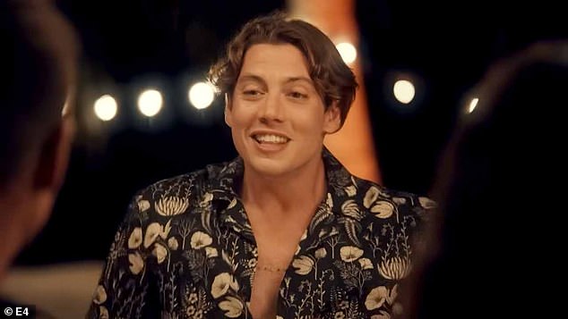 Sam, koji se pridružio Made u Chelseaju prošle godine, kaže da je uživao u zabavi i pijenju sa svojim zvijezdama, ali nakon nedavnog iskušenja, njegov se pogled na život promijenio