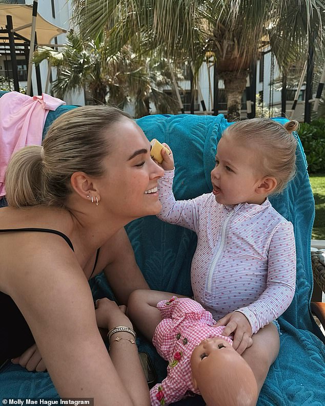 Dvije zvijezde stigle su se samo u Veliku Britaniju prošlog vikenda, nakon što su s kćerkom održili u Dubai na ponovni odmor početkom ovog mjeseca