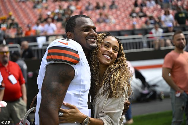 Watson je bio katastrofa otkako su ga Browns potpisao u potpunosti ugovor o 230 milijuna dolara