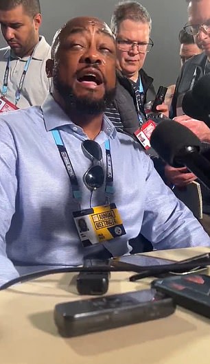 Obožavatelji su čak tvrdili da ima krvave oči u nizu sada virusnih isječaka