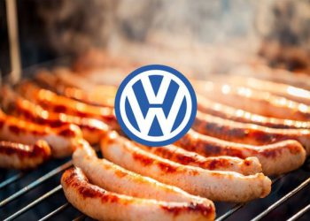 AUTI NE IDU, ALI IDE HRANA Volkswagen u prošloj godini prodao rekordan broj kobasica