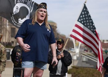 Američki sudac blokira Trumpovu zabranu vojne transrodne osobe – RT World News