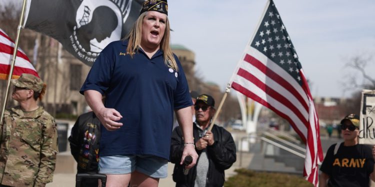 Američki sudac blokira Trumpovu zabranu vojne transrodne osobe – RT World News