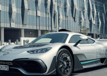 Auto Klub – Dao 5,400.000 $ za Mercedes-AMG One i trljao dlanove, a onda šok: ‘Ostao sam bez novca i auta, a Mr. Clement ne postoji!’