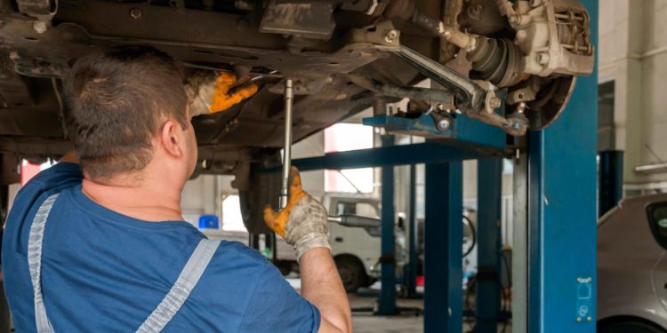 Auto Klub – Dobro je znati: Ako mehaničar u servisu koristi bilo koju od ovih rečenica, bježite…