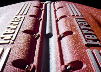 Auto Klub – Ferrari je patentirao V12 motor s ovalnim cilindrima: Iza toga stoji vrlo zanimljiv razlog