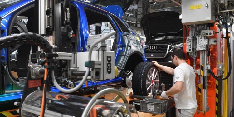 Auto Klub – Kriza velikana: Audi ukida 7500 radnih mjesta i odustaje od potpune elektrifikacije