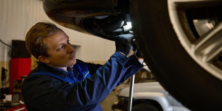 Auto Klub – Mehaničar otkrio najveću grešku koju vozači rade prilikom dolaska u servis