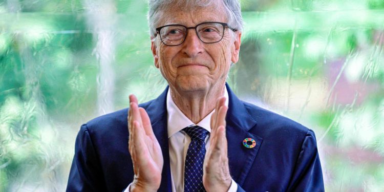 Auto Klub – Na računu ima sto milijardi eura: Zašto jedan od najbogatijih ljudi na svijetu vozi električni Fiat 500?