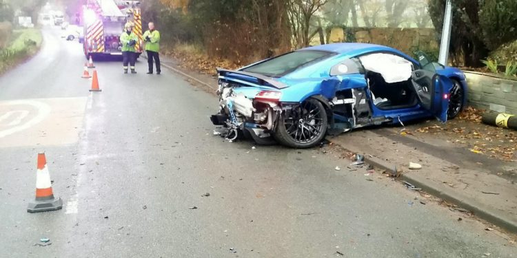 Auto Klub – Nevjerojatna snimka: Motociklist se utrkivao s Audijem R8 kad je u jednom zavoju uslijedio kaos