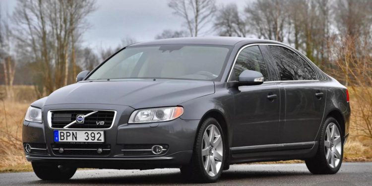 Auto Klub – Ovaj produženi Volvo S80 s Yamahinim V8 motorom je jedan od samo 16 na svijetu. Prodaje se i nije previše skup
