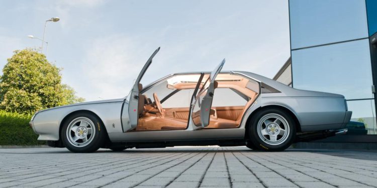 Auto Klub – Prije 45 godina Ferrari je proizveo model s četverim vratima, jedini do modela Purosangue