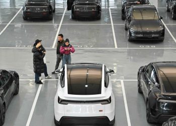 Auto Klub – Prodaje se najjeftinija Tesla na svijetu: Zašto je nitko ne želi kupiti?