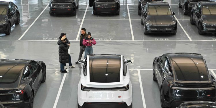 Auto Klub – Prodaje se najjeftinija Tesla na svijetu: Zašto je nitko ne želi kupiti?