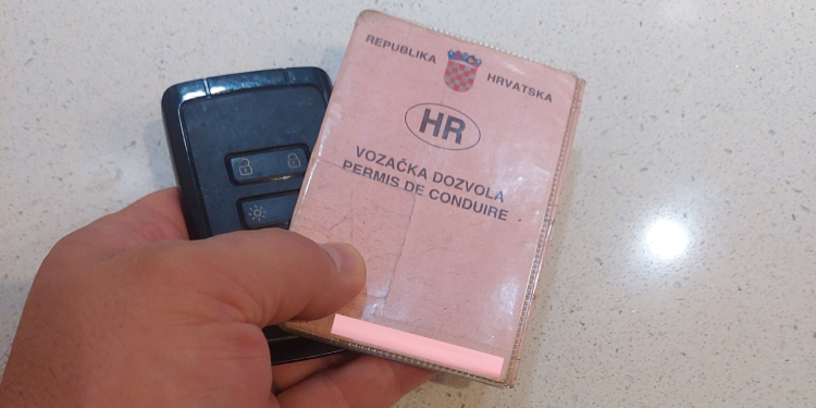 Auto Klub – Puno novosti: Što donose nova pravila o vozačkim dozvolama u Europskoj uniji?