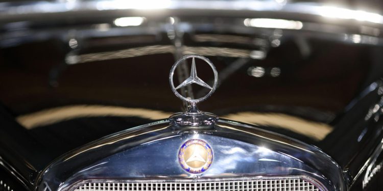 Auto Klub – Tko u Njemačkoj najčešće vozi Mercedes? Što su stariji, modeli Marke iz Stuttgarta postaju prvi izbor