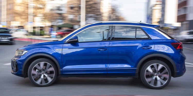 Auto Klub – Volkswagen se priklanja trendu: Novi T-Roc, ali i Golf te Octavia će dobiti potpuno hibridni pogon