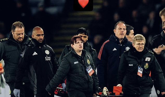 Ayden Heaven donosi ažuriranje ozljede nakon što je skinuo na nosačima u svom prvom ligaškom startu za Man United … s tim da Sky Sports odbija pokazati ponavljanja incidenta u Leicesteru