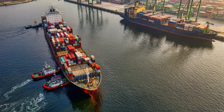 BIJESNI U PEKINGU Brodari bi mogli plaćati do 1,5 milijuna dolara po dolasku u američke luke ako koriste kineske brodove