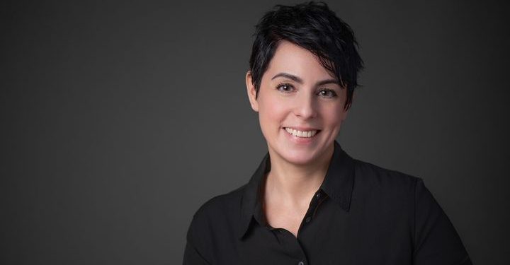 Bakar zapošljava Tammy Weinrib kao glavna službenica za usklađivanje s Amerikom, jer se širi u nama