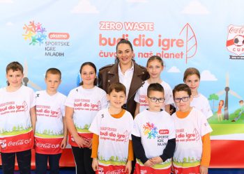 Barbara Matić zajedno s djecom u Trogir donijela plamen Sportskih igara mladih
