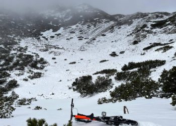 Biciklom u zimskim uvjetima htio osvojiti najviši vrh Velebita, HGSS: “Ima li kraja ljudskoj gluposti i neodgovornosti?”
