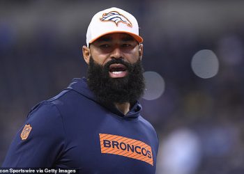 Broncosov trener vatrogasnih napadača Michael Wilhoite zbog fizičke svađe s policijom na aerodromu u Denveru