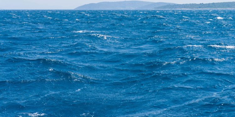 Bura u postupnom jačanju, na otvorenom moru srednjeg i sjevernog jadrana, more 5