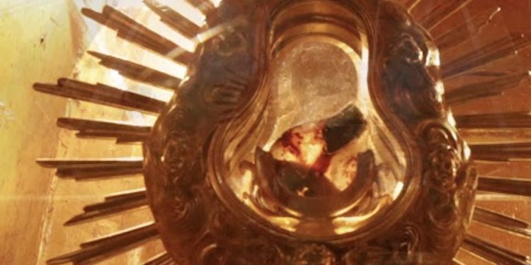 Čudo hostije koja je krvarila 770 godina: I danas se može vidjeti