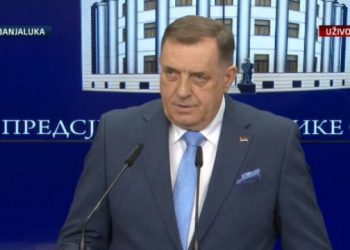 DODIK ‘Žele me vidjeti s lisicama, ali Srpska ostaje pri svojim odlukama’