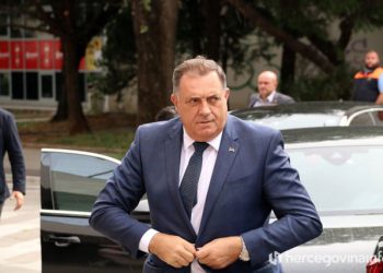 DOLETIO HELIKOPTEROM Milorad Dodik kod Dragana Čovića na nenajavljenom sastanku