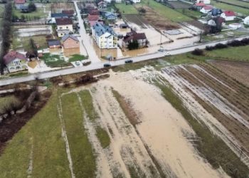 DONJI VAKUF Poplavljeno desetak stambenih i više pomoćnih objekata