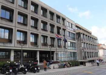 DORH podigao optužnicu protiv više poduzetnika iz Dubrovnika i Čakovca zbog muljanja s prodajom i porezom