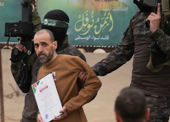 Delegiranje talaca koje je objavio Hamas koji putuju u DC kako bi se sastali s Trumpovim dužnosnicima administratora