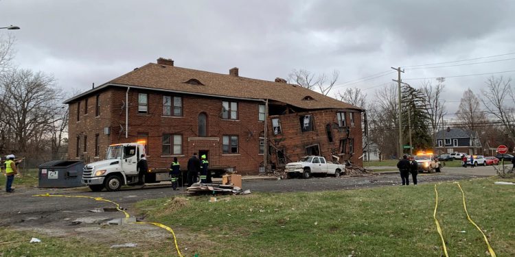 Desetak ljudi ozlijeđenih nakon što je stan eksplodirao u Detroitu