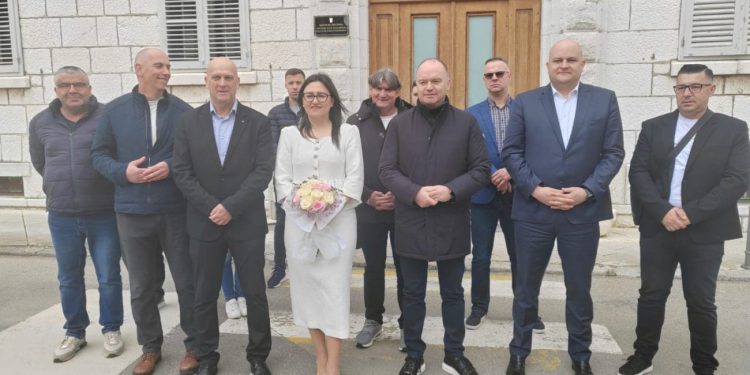 Domovinski pokret podržao nezavisnu kandidatkinju za gradonačelnicu Imotskog Maru Gadžo